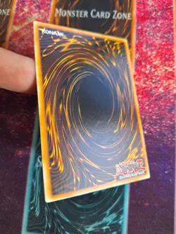 Yu-Gi-Oh! Red-Eyes Black Dragon LDS1-EN001 Blue Ultra Rare 1st Edition NM - Image 4