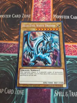 Yu-GI-Oh! Blue-Eyes White Dragon CT14-EN002 Secret Rare Limited Near Mint - Image 1