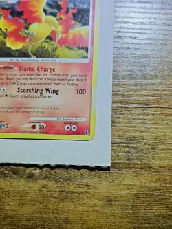 Pokemon TCG Moltres Holo Rare Card 10/100 Majestic Dawn 2008 BLEED LP/MP - Image 2