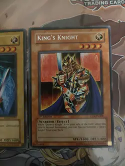 2x Yu-Gi-Oh RARE Card - QUEEN'S/KING'S KNIGHT EEN-EN004 / 006 1st EDT Bundle NM - Image 3
