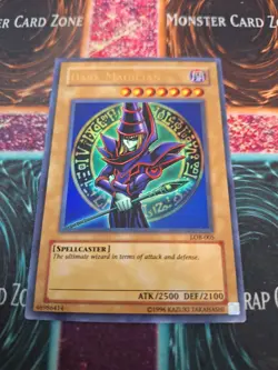 Yugioh Dark Magician LOB-005 Ultra Rare Unlimited Near Mint - Image 1