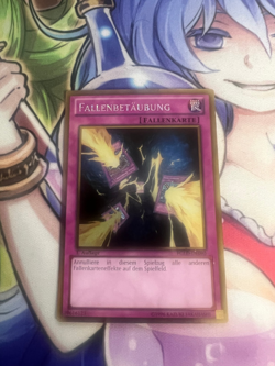 TRAP STUN GOLD RARE GERMAN PGLD-EN090 DE090 LIGHT PLAY YUGIOH - Image 1