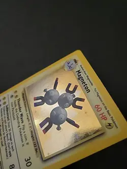 HP Pokemon TCG Magneton Base Set Unlimited 9/102 Holo Rare WOTC 1999 - Image 4
