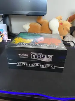 Pokemon TCG: Sword & Shield Evolving Skies Elite Trainer Box ETB Factory Sealed - Image 3