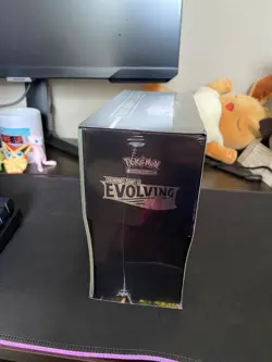 Pokemon TCG: Sword & Shield Evolving Skies Elite Trainer Box ETB Factory Sealed - Image 4