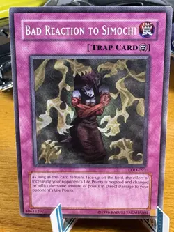 Yu-Gi-Oh! LOD-093 1st EDITION - Bad Reaction to Simochi - Image 1