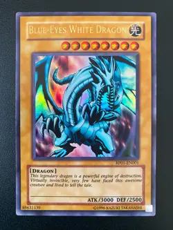 YU-GI-OH! BLUE-EYES WHITE DRAGON ULTRA RARE RP01-EN001 ENGLISH OG PRINT 2008 EX - Image 1