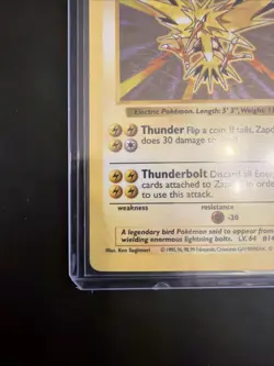 Pokemon Zapdos 016/102 Base Set Shadowless Holo Rare 90 HP Thunder Thunderbolt - Image 5