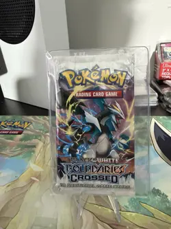 Sealed Pokemon Black & White Boundaries Crossed Booster Pack - 10 Cards Kyurem - Image 1