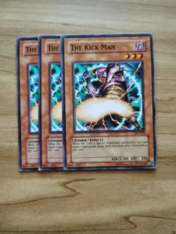 Yu-Gi-Oh! - The Kick Man 3X - Complete Playset - Image 1
