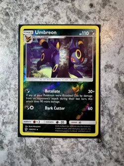 Umbreon 120/214 Sun & Moon Lost Thunder Reverse Holo Pokemon Card - Image 1