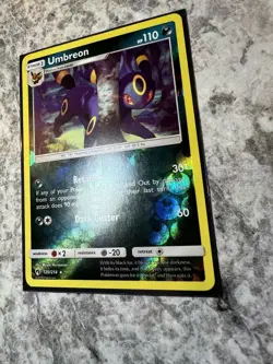 Umbreon 120/214 Sun & Moon Lost Thunder Reverse Holo Pokemon Card - Image 2