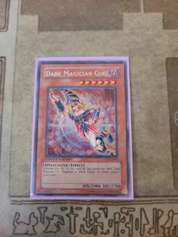 YUGIOH DARK MAGICIAN GIRL CT2-EN004 SECRET LIMITED ED LP - Image 1
