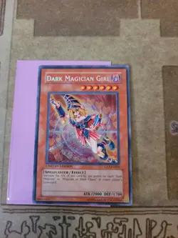 YUGIOH DARK MAGICIAN GIRL CT2-EN004 SECRET LIMITED ED LP - Image 2