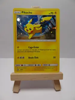 Carte Pokemon " Pikachu " Promo - Holo - SM81 - Soleil & Lune - FR - Etat Moyen - Image 2