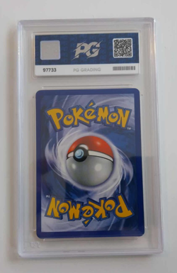 2000 Pokemon Gym Challenge 28/132 LT. Surge's Jolteon PG Near Mint 8 - Image 2