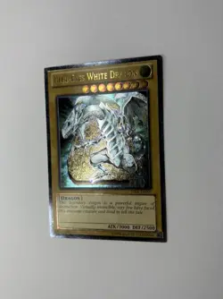 Yu-Gi-Oh! Blue Eyes White Dragon - Ultimate Rare - YSKR-EN001 - Near Mint - Image 2