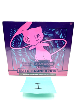 Pokemon TCG: Sword & Shield Fusion Strike Elite Trainer Box -Tear In Plastic 820650809330 - Image 1
