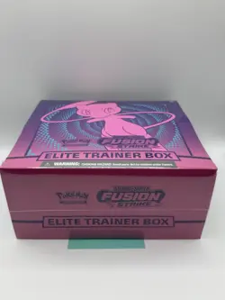 Pokemon TCG: Sword & Shield Fusion Strike Elite Trainer Box -Tear In Plastic 820650809330 - Image 4