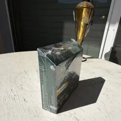 The Lord of the Rings: Tales of Middle-earth - Collector Booster Box (LTR) - Image 3