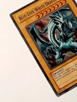 Yugioh Blue-Eyes White Dragon SKE-001 SUPER RARE MP - Image 4