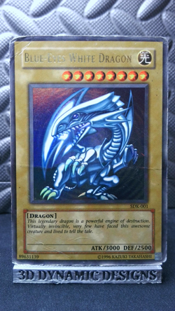 | Yugioh Blue-Eyes White Dragon SDK-001 Ultra Rare Starter Deck Kaiba DMG 🔥 | - Image 1