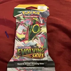 Pokemon TCG - Evolving Skies Booster Pack Sword & Shield - Image 1