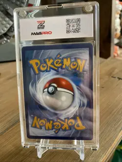 Pokemon TCG Giratina v 186/196 Alt Art Lost Origin - Image 2