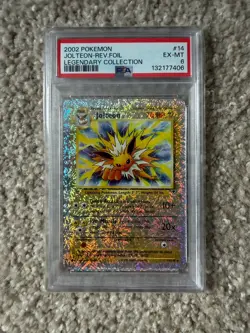 Pokemon 2002 Legendary Collection Jolteon Rev Foil #14 PSA 5 - Image 1