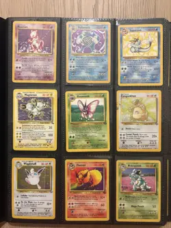 200+ TCG Pokemon WOTC Vintage Cards in 3 x 3 Binder Holos + rares incl jumbo - Image 1