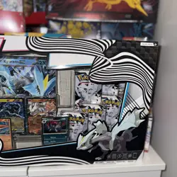Pokemon TCG: Unova Heavy Hitters Premium Collection - Costco Exclusive - SEALED - Image 3