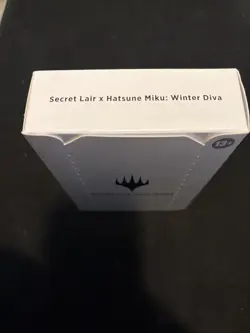 Magic The Gathering Secret Lair x Hatsune Miku: Winter Diva English Edition - Image 1