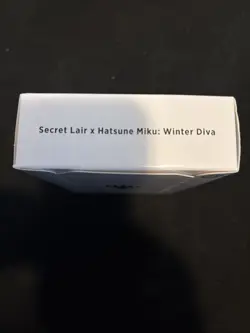 Magic The Gathering Secret Lair x Hatsune Miku: Winter Diva English Edition - Image 2