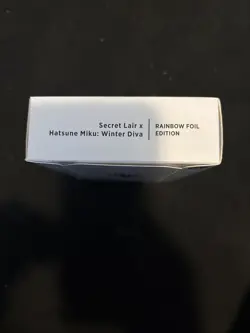 2025 SUPER DROP - SECRET LAIR X HATSUNE MIKU: WINTER DIVA EN FOIL EDITION - Image 2
