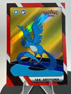 2025 POKEMON POKEDEX Kanto Peru Edition Articuno #144 Gold Holo - Image 3
