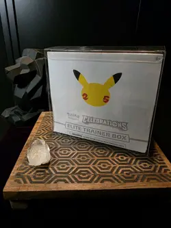 Pokemon TCG: 25th Anniversary Celebrations Elite Trainer Box (2021) 820650809439 - Image 1