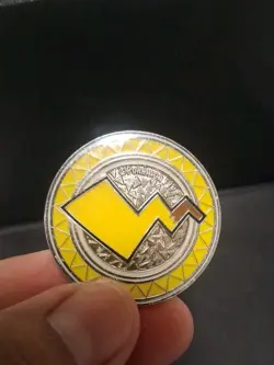 Pikachu Metal Coin Pokemon XY Premium Trainer Collection 2017 MINTY - Image 3