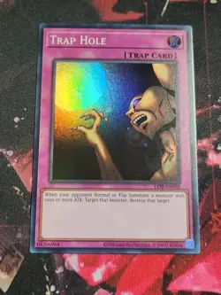 Trap Hole LOB-EN058 Legend of Blue Eyes White Dragon (25th Anniversary Edition) - Image 1