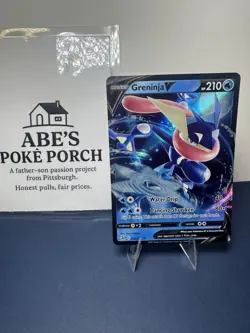 Pokemon TCG Greninja v Fusion Strike Holo Ultra Rare Card 073/264 - Image 1