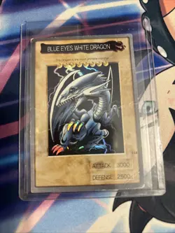 Yugioh Bandai Blue-Eyes White Dragon Holo Rare 1998-1999 English MP - Image 1