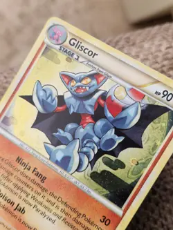 Gliscor 4/90 Holo HGSS Undaunted Rare Pokemon Card NM - Image 4