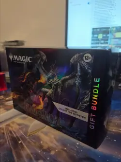 Magic: The Gathering – Final Fantasy Bundle: Gift Edition - Sealed - Image 1
