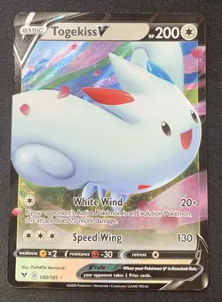 Togekiss V 140/185 Vivid Voltage Ultra Rare Holo Pokemon TCG Card NM - Image 1