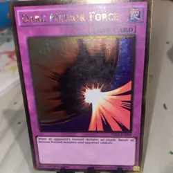 Yu-gi-oh! Dark Mirror Force PGL3-EN092 Gold rarev1st Edition - Image 1