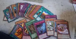 YUGIOH Over 1200 CARDS COLLECTION LOT FREE SHIPPING READ DESCRIPTION - Image 4