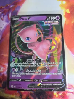 Pokemon TCG Fusion Strike Mew v 113/264 Ultra Rare Near Mint Condition - Image 1