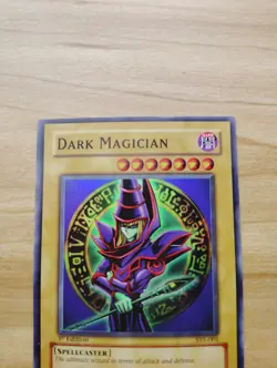 Yu-Gi-Oh! - Dark Magician - Super Rare / Holo - SYE-001 ( 1st Edition ) - Image 2