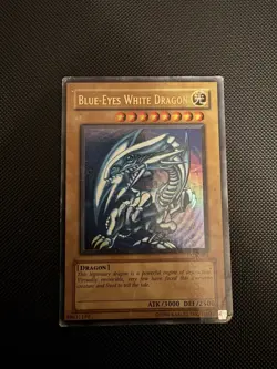Yu-Gi-Oh! Blue-Eyes White Dragon 2002 Heavily Played SDK-001 - Image 1