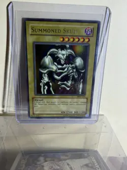 Summoned Skull MRD-003 Ultra Rare Raiders Yu-Gi-Oh - Image 1