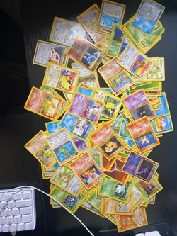 Vintage WOTC Pokemon 30 Card Mystery Lot 1999–2003 Near Mint Random 636996769661 - Image 1